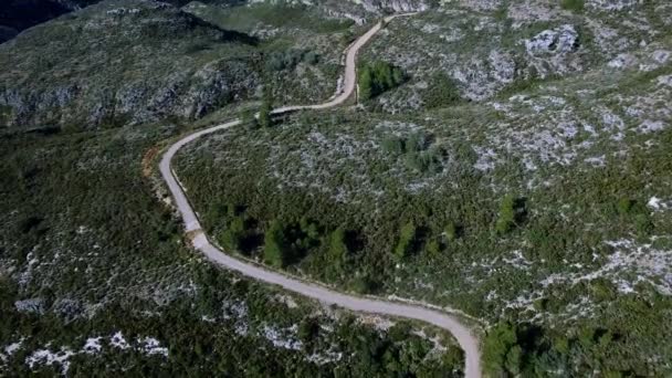 스페인의 산맥을 바라보는 아름다운 — 비디오
