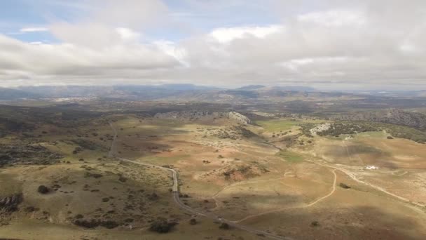 Полет Над Равнинным Полем Сьерра Лас Фавес Андалусия Испания — стоковое видео