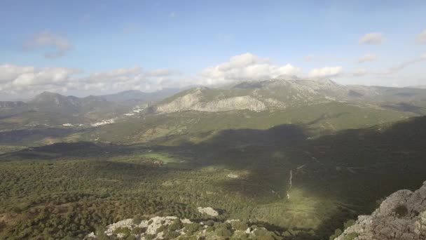 Aérea Vuelo Largo Una Cordillera Parque Natural Sierra Grazalema Andalucía — Vídeos de Stock