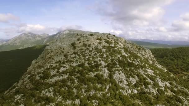 Aerial Lot Wzdłuż Pasma Górskiego Parku Naturalnym Sierra Grazalema Andaluzja — Wideo stockowe
