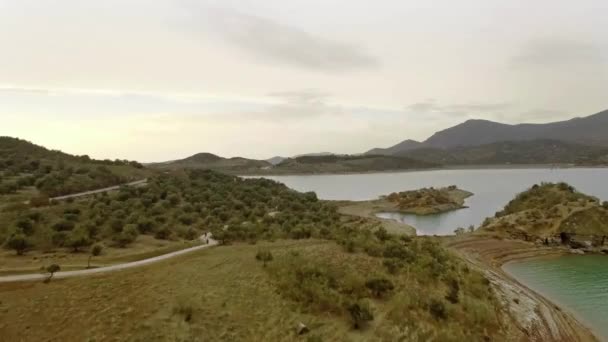 Πτήσεις Πάνω Από Λίμνη Φράγμα Στην Ισπανία Embalse Zahara Ανδαλουσία — Αρχείο Βίντεο