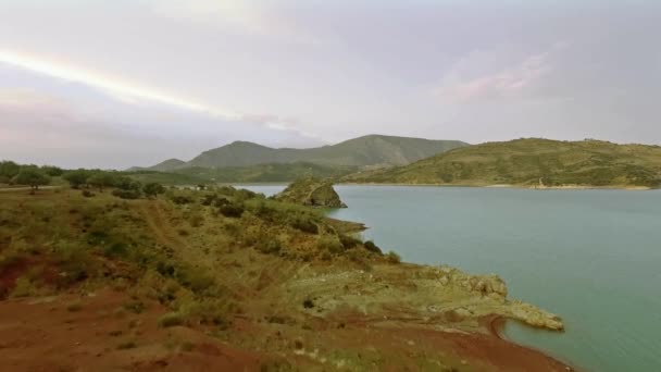 Voli Sopra Lago Barriera Spagna Embalse Zahara Andalusia — Video Stock