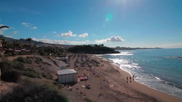 Playa Del Duque Тенеріфе Іспанія — стокове відео