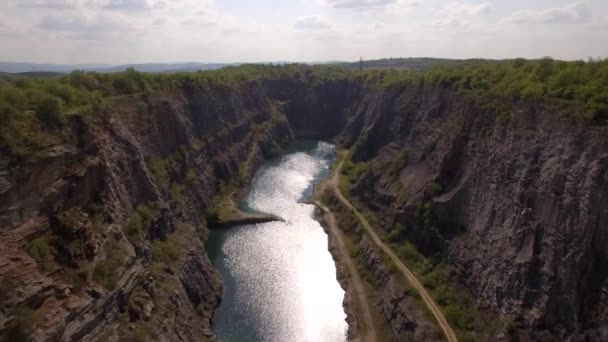 Aerial Gorge Lom Velka Amerika 捷克共和国 — 图库视频影像