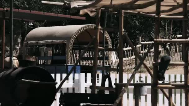 Wagon Couvert Dans Vieux Village Occidental Arizona Usa Version Native — Video