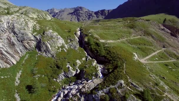 Aerial Waterfalls Rifugio Scarfiotti Italy — Stock Video
