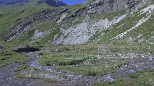 Antenne Wasserfälle Rifugio Scarfiotti Italien — Stockvideo