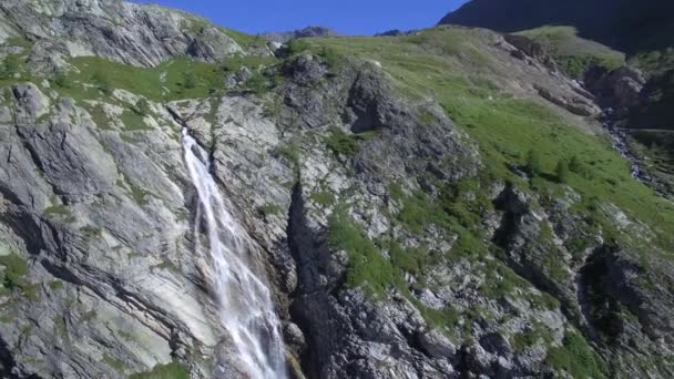 Aerial Waterfalls Rifugio Scarfiotti Italy — Stock Video