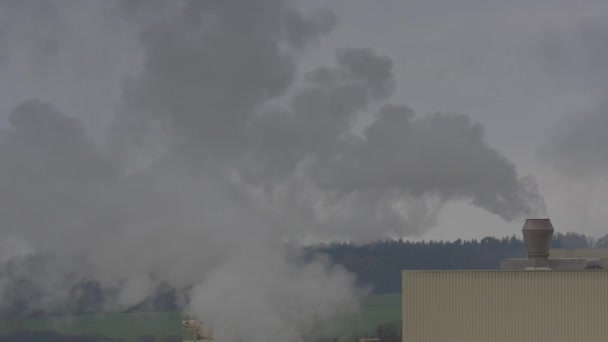 Химический Завод Дымовой Трубой Загрязнение Воздуха — стоковое видео