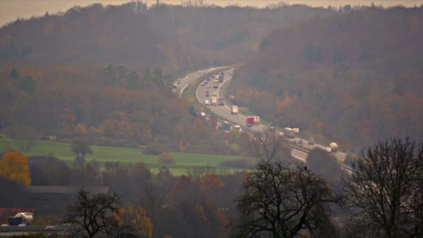 观看德国高速公路上的交通情况 — 图库视频影像