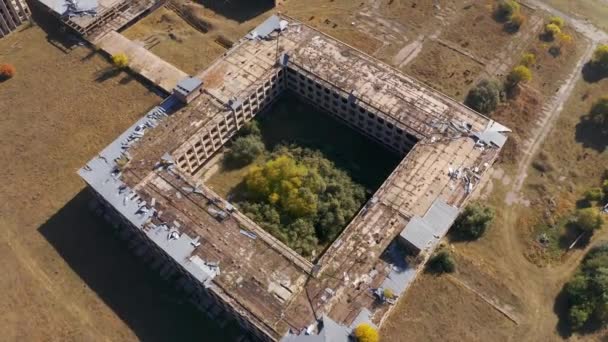 Flyg Övergivna Byggnader Längs Sevansjön Armenien — Stockvideo