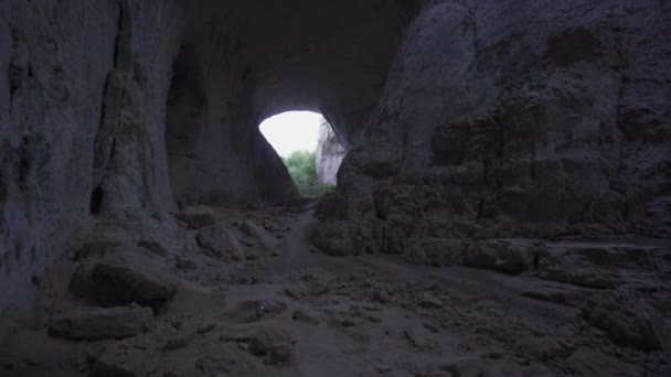 Flight Prohodna Caves Bulgaria — Stock Video
