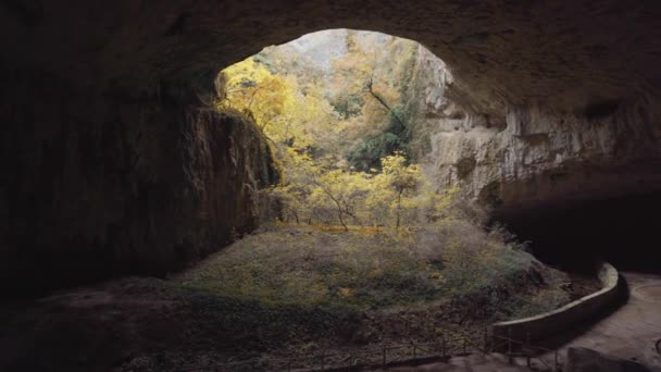 Devetashka Vista Cueva Bulgaria — Vídeo de stock