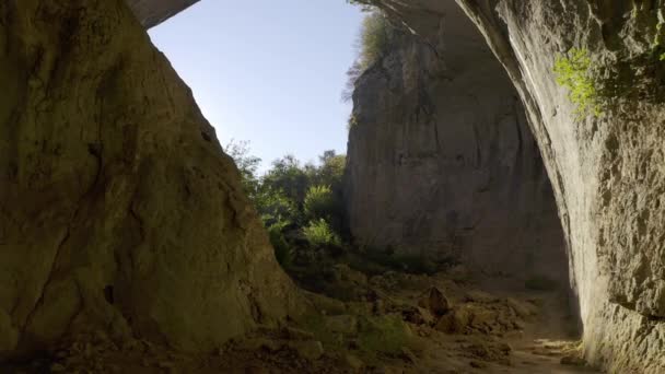 Flight Prohodna Caves Bulgaria — Stock Video
