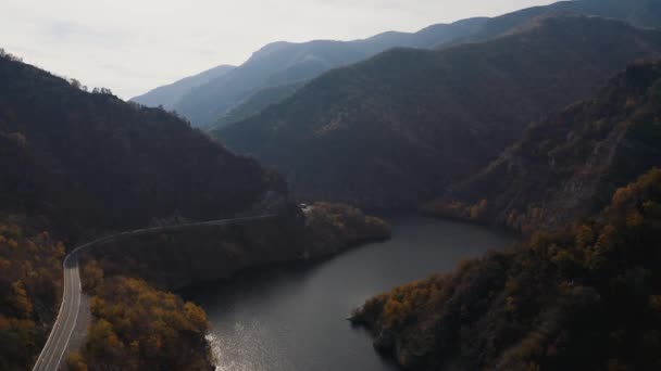 Vacha Dam 로도프 불가리아의 — 비디오
