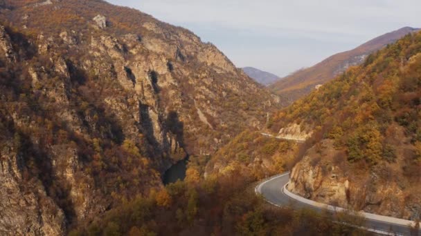 Vacha Dam 로도프 불가리아의 — 비디오
