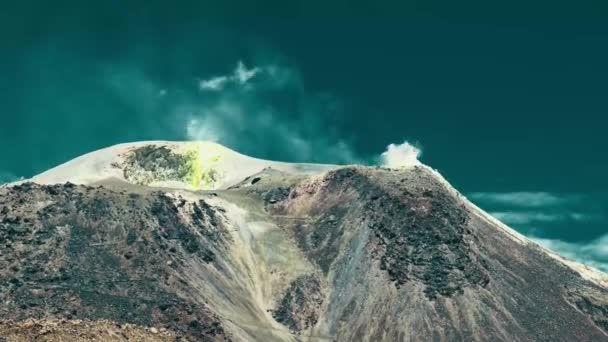 Sulfur Spouting Putana Volcano Chile — Stockvideo