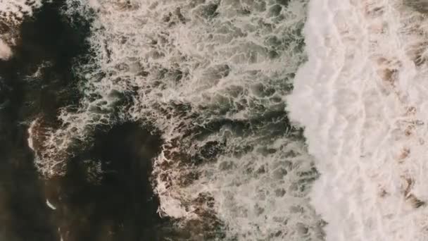 Aerial Video Waves Playa Chigualoco Chile — Stock Video