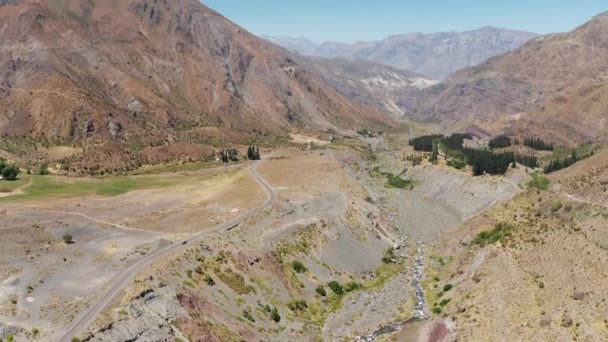 Camino Embalse Yeso의 Cordillera Los Andes — 비디오