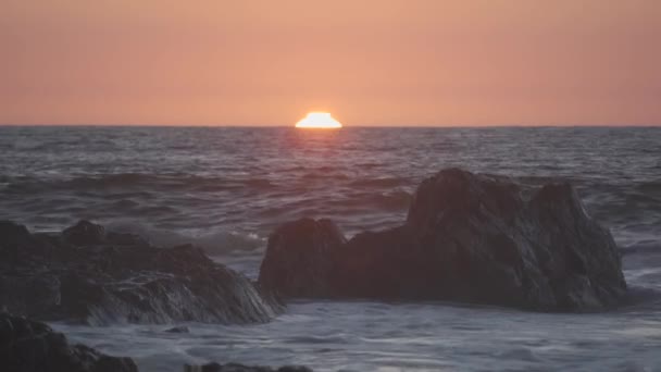 Piękny Pomarańczowy Zachód Słońca Chilijskim Wybrzeżu — Wideo stockowe