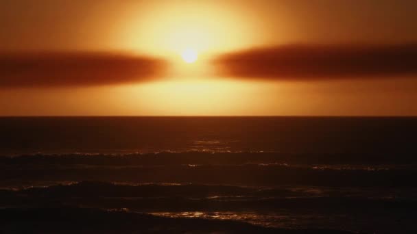 Hermosa Épica Puesta Sol Naranja Una Costa Chilena — Vídeos de Stock