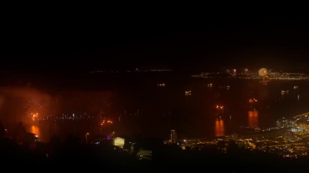 Ogromne Fajerwerki Nocnym Niebie Valparaiso Największe Fajerwerki Ameryce Południowej — Wideo stockowe