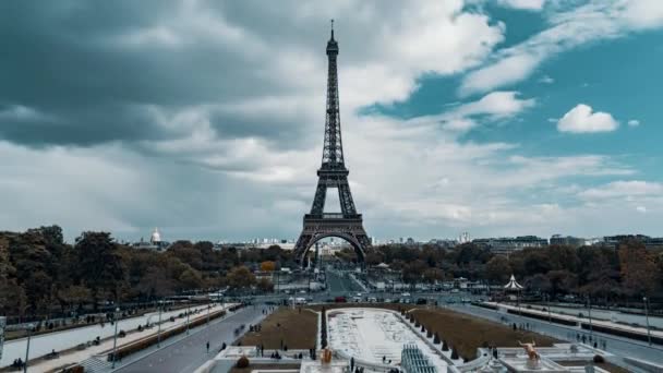 Время Эйфелева Башня Париж Франция — стоковое видео