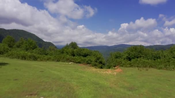Aerial Paisaje Georgiano Montaña — Vídeos de Stock