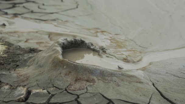 Mud Vulkanen Bij Takhti Tepha Natural Monument Georgia — Stockvideo