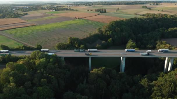 Verkehr Auf Der Jagsttalbrücke — Stockvideo