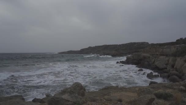 Enorme Golfbreker Stormachtige Zee Peloponnesos Griekenland — Stockvideo