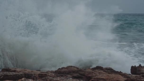 Massive Wave Breaker Stormy Sea Peloponnes Görögország — Stock videók