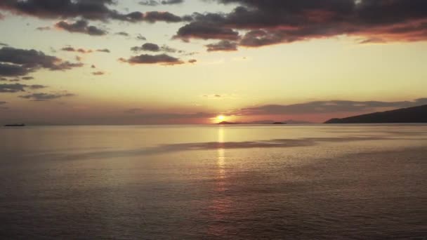 Ηλιοβασίλεμα Ακτή Πελοποννήσου Ελλάδα — Αρχείο Βίντεο