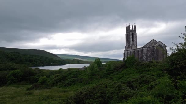 Gift Glen Och Dunlewey Church Ruin Grevskapet Mayo Irland — Stockvideo