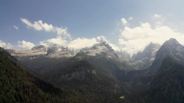 Vue Aérienne Des Montagnes Dans Chaîne Montagnes Madonna Campiglio Italie — Video