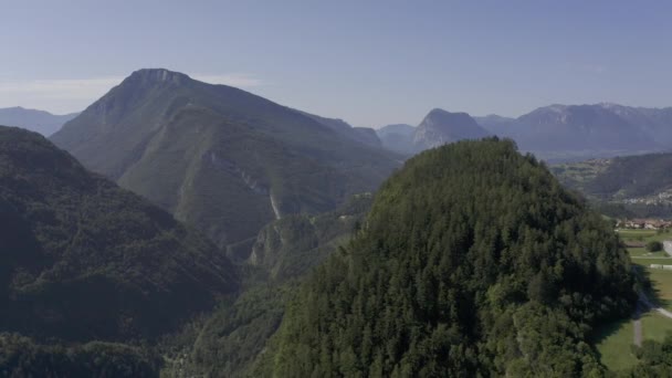 Вид Повітряного Дрона Гори Сан Лоренцо Банале Італія — стокове відео