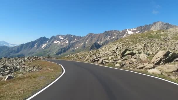 Autofahrt Durch Die Schönen Italienischen Alpen — Stockvideo