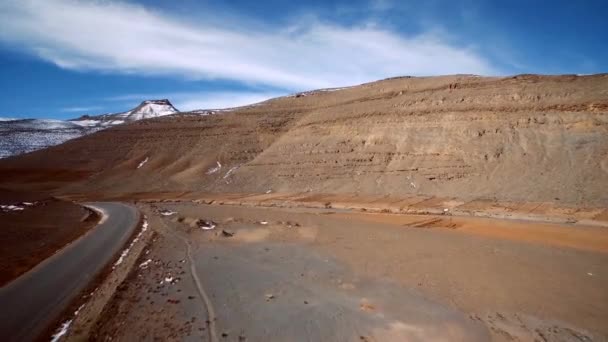 Εναέρια Χιονισμένα Βουνά Τοπίο Γύρω Από Agoudal Μαρόκο — Αρχείο Βίντεο