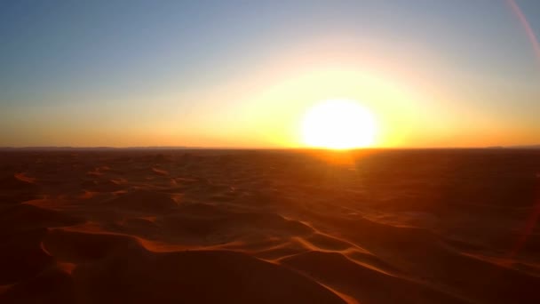 Antenne Sahara Zonsondergang Erg Chegaga Marokko — Stockvideo
