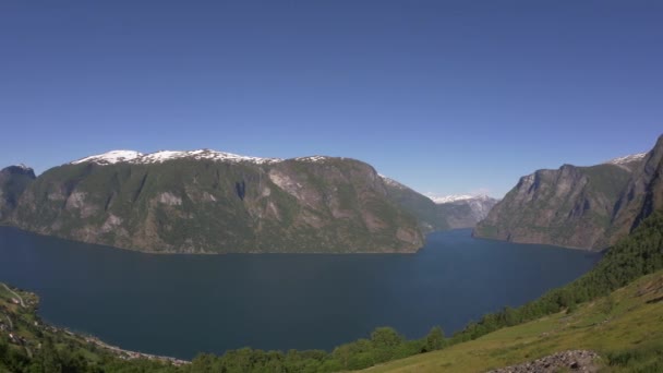 Gündüz Norveç Fiyortunun Güzel Manzarası — Stok video