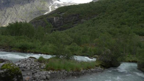 Řeka Brikdalsbreen Norsko — Stock video