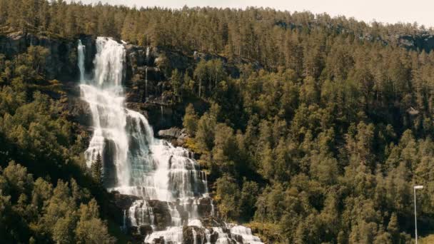 Krásné Atrakce Tvindefossen Vodopád Norsko Filmový Styl — Stock video