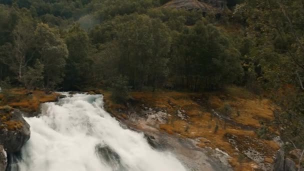 Cascata Kleivafossen Rotta Verso Ghiacciaio Briksdal Norvegia Stile Cinematografico — Video Stock