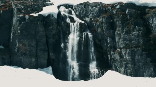 滝の魅力的な景色 自然と旅行の背景 — ストック動画