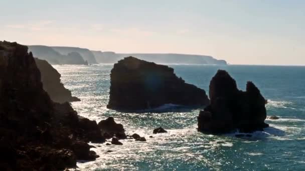 Rocky Coast Vid Praia Zimbreirinha Algarve Portugal — Stockvideo