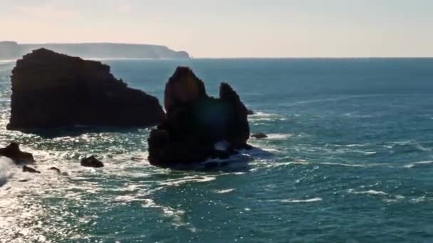 Rocky Coast Vid Praia Zimbreirinha Algarve Portugal — Stockvideo
