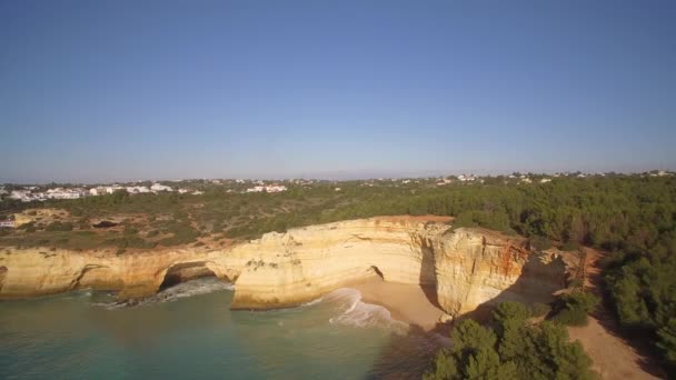 Antenne Praia Corredoura Grotten Praia Benagil Portugal — Stockvideo