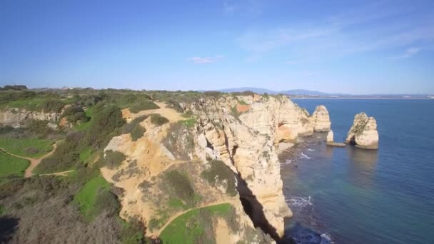Aerial Grotte Farol Ponta Piedade Lagos Portogallo — Video Stock