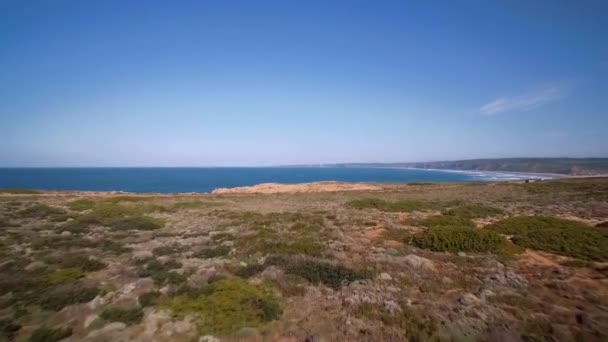 Вид Высоты Крутых Скал Прайя Зимбрейринья Португалия — стоковое видео