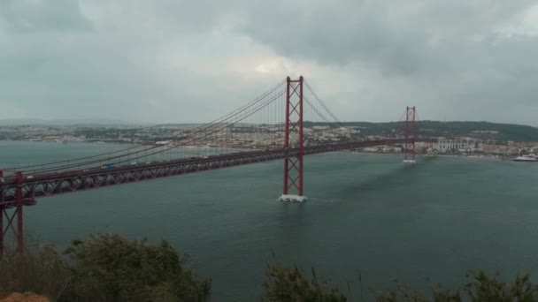 Santuario Nacional Cristo Rei Híd Lisboa Portugália — Stock videók